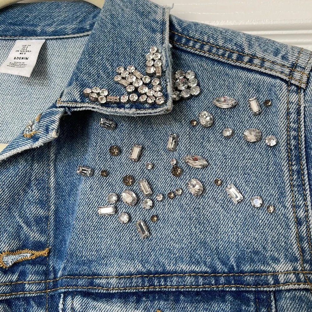 Jean jacket - Picture 2 of 6
